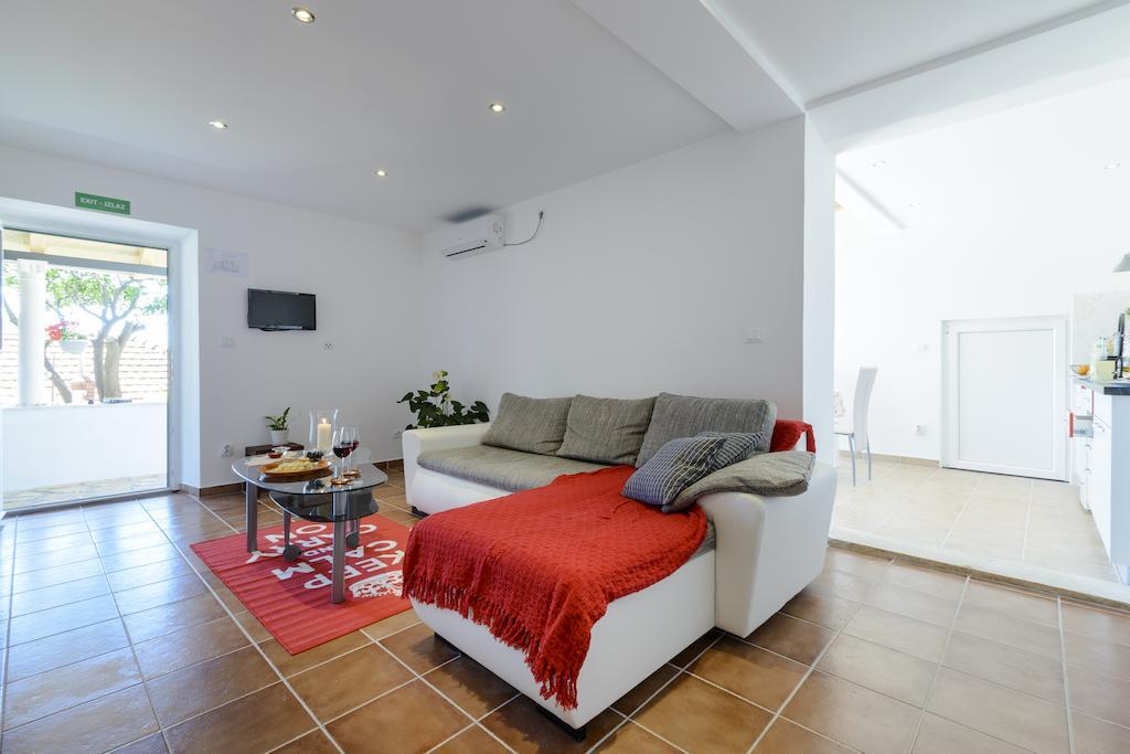 Apartments Dubrovnik Palm Tree Paradise Rum bild